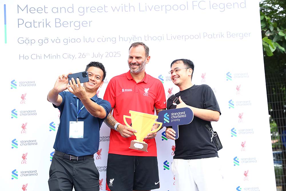 giải đấu có sự góp mặt của huyền thoại Liverpool